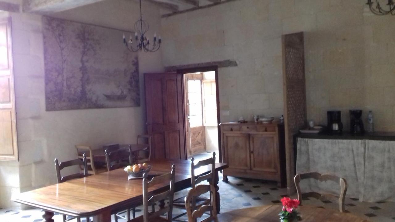 Manoir De La Fontaine Du Chene Bed and Breakfast Coutures  Εξωτερικό φωτογραφία