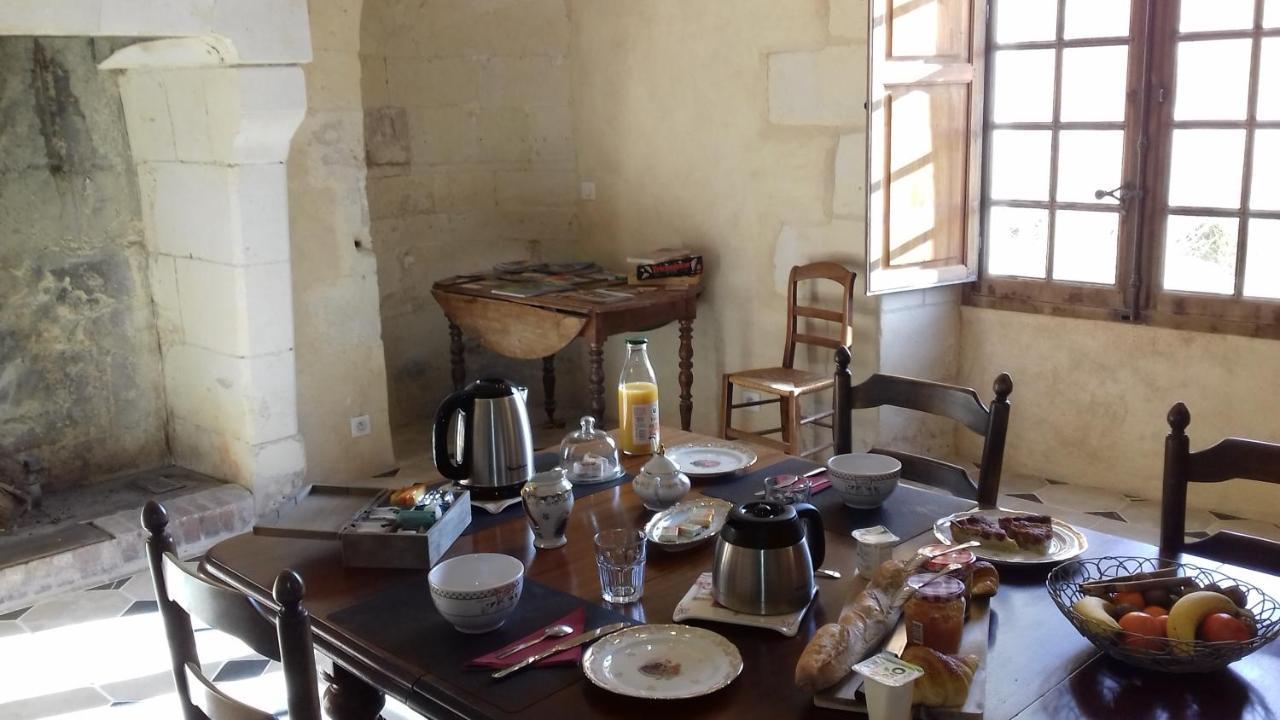 Manoir De La Fontaine Du Chene Bed and Breakfast Coutures  Εξωτερικό φωτογραφία